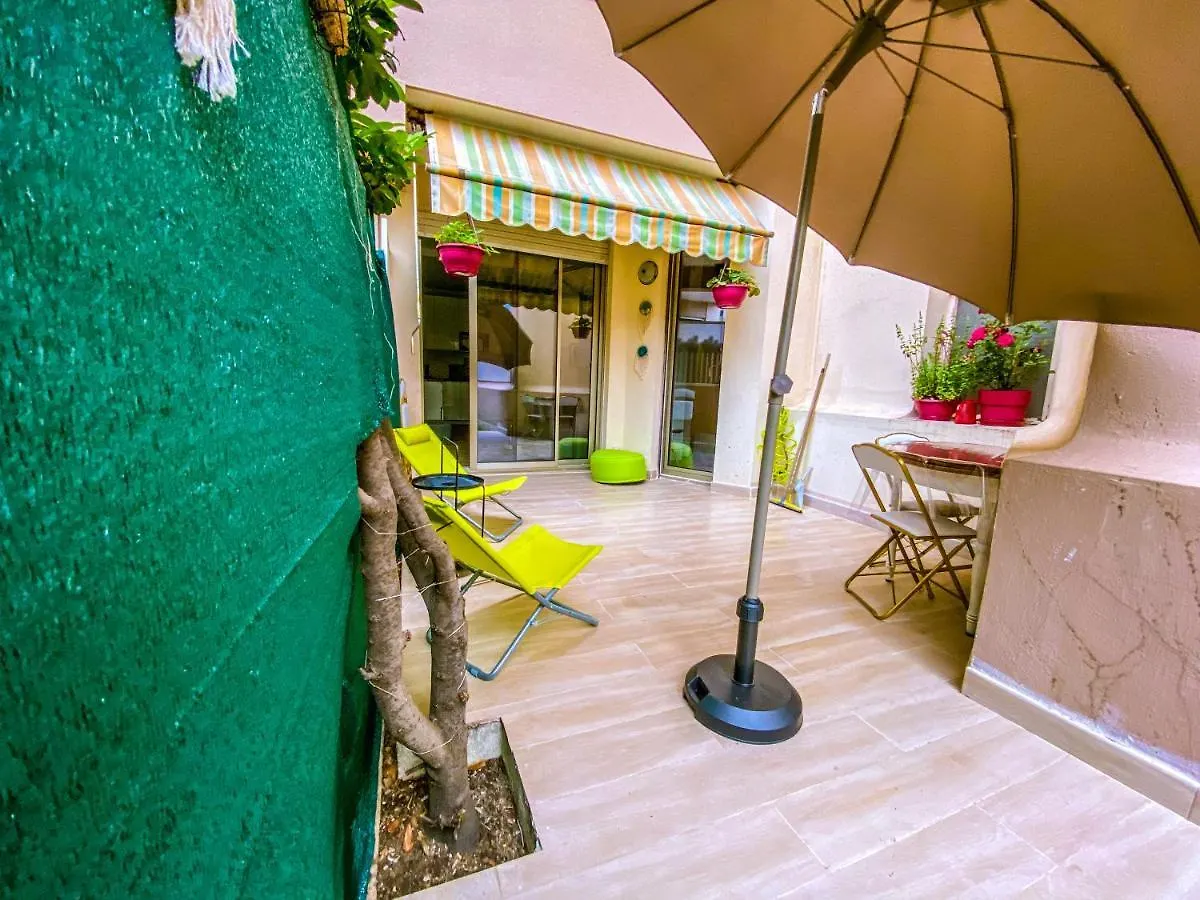 50m plage / 200m hippodrome 2 pièces jardin garage Cagnes-sur-Mer 0*,  France