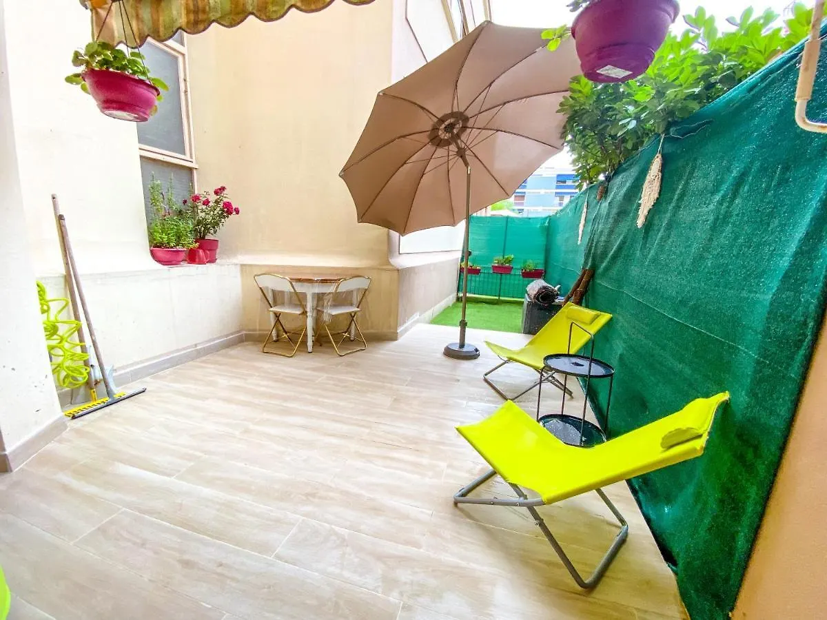 50m plage / 200m hippodrome 2 pièces jardin garage Cagnes-sur-Mer 0*,  France